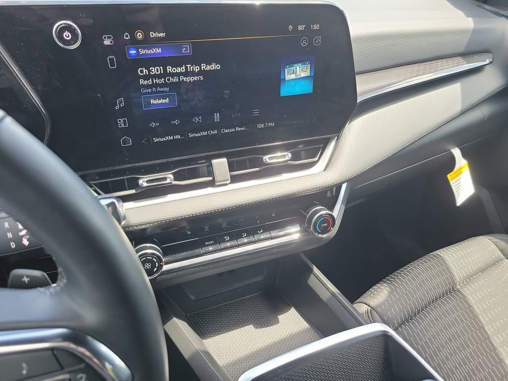Used 2025 Chevrolet Equinox LT FWD image 28
