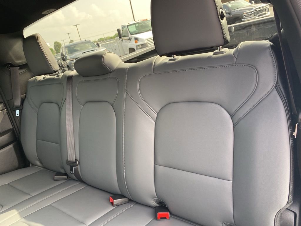 New 2026 RAM 1500 Tradesman AWD/4WD image 34