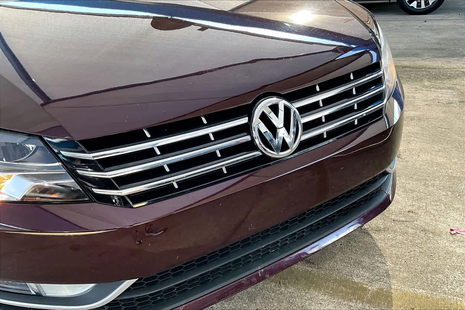 Used 2014 Volkswagen Passat TDI SE FWD image 30