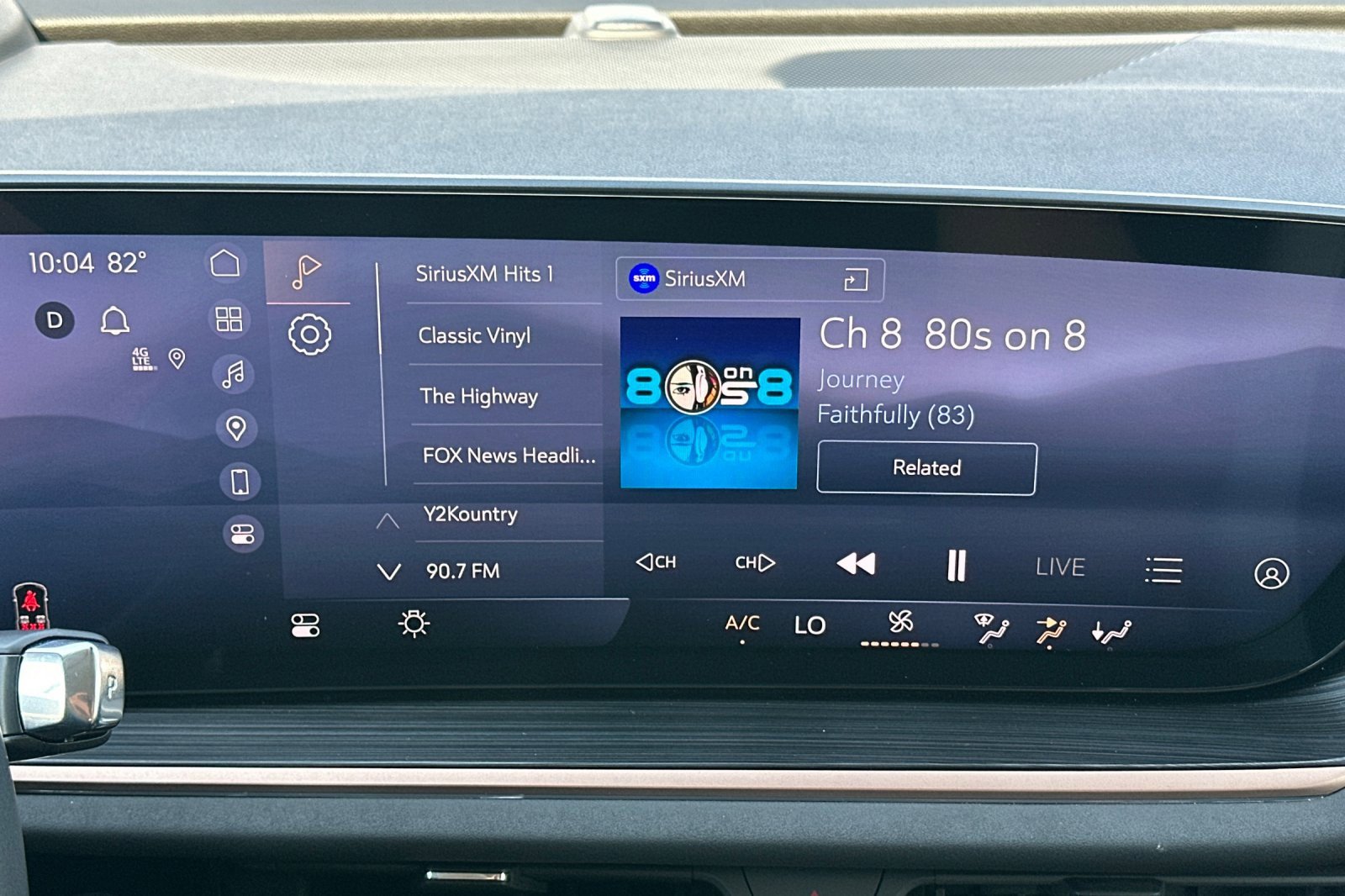 Used 2025 Buick Envision Sport Touring image 26