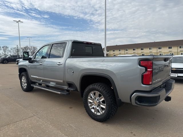Used 2026 Chevrolet Silverado 2500 High Country w/ High Country Premium Package image 8