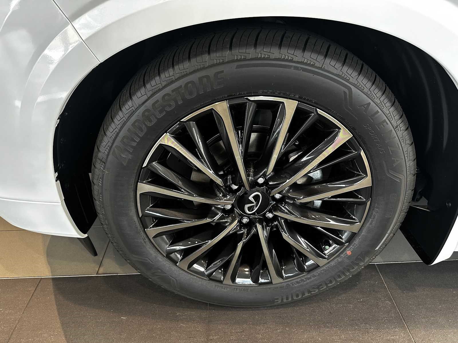 New 2027 INFINITI QX80 Autograph w/ Premium Cargo Package AWD/4WD image 6