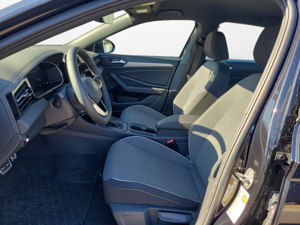 Certified 2026 Volkswagen Jetta Sport FWD image 9