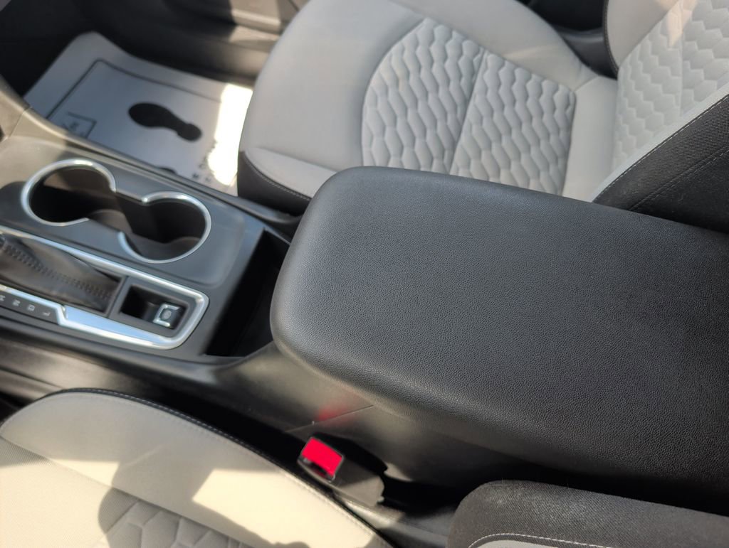 Used 2019 Chevrolet Equinox LT FWD image 17