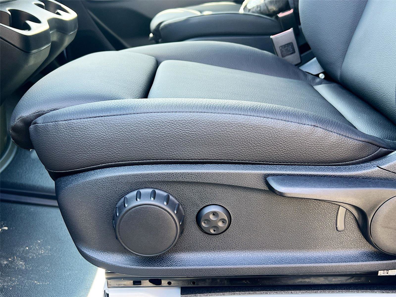 New 2025 Mercedes-Benz Sprinter 2500 image 18