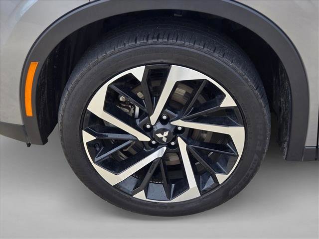 Used 2024 Mitsubishi Outlander SE Black Edition image 20