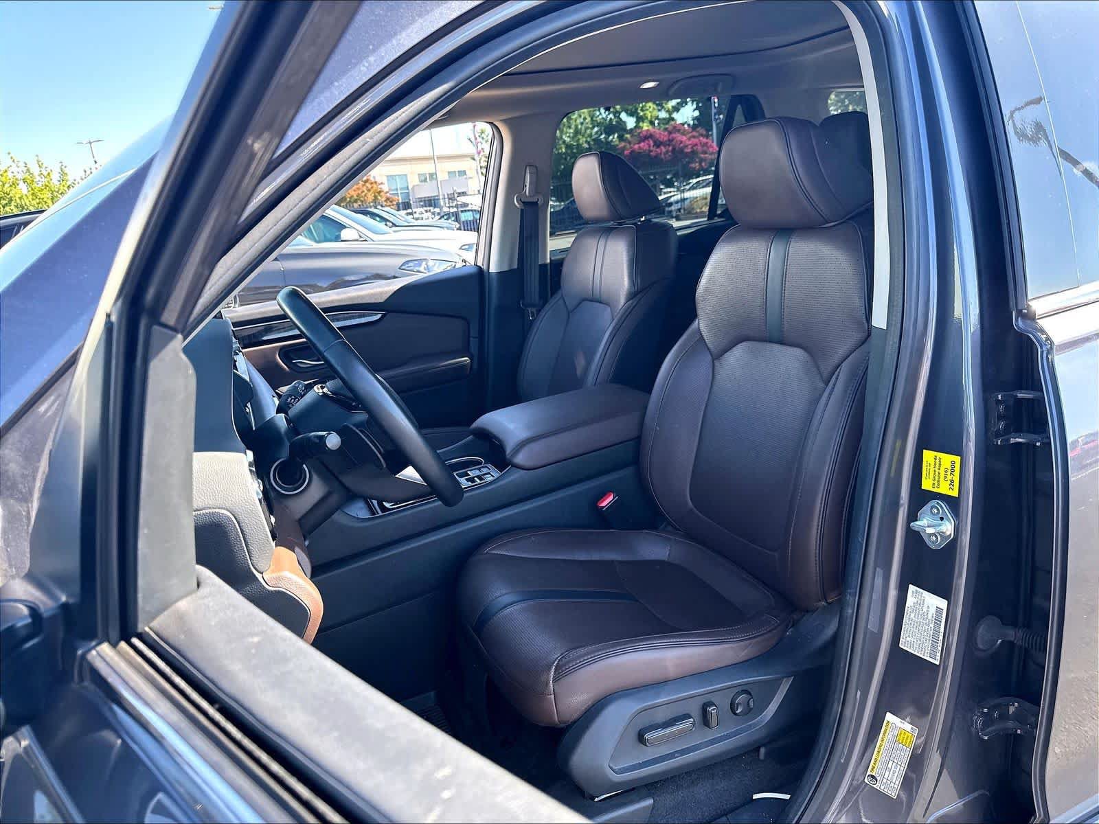 Used 2024 Honda Pilot Elite image 21