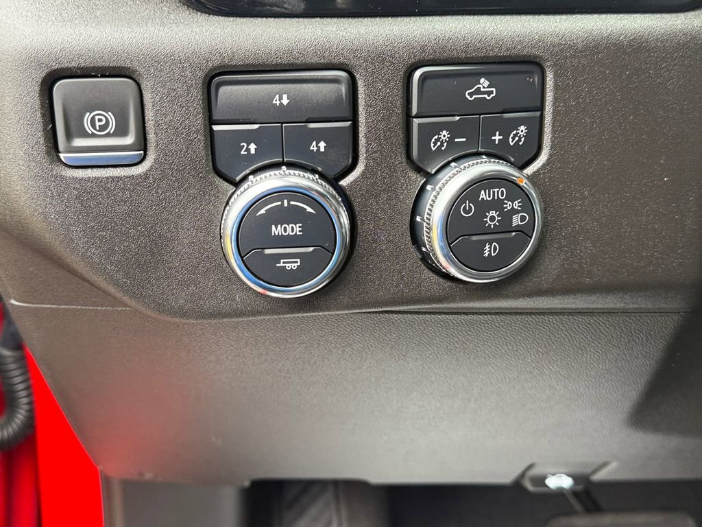 Used 2024 GMC Sierra 2500 SLE w/ SLE Value Package; image 17