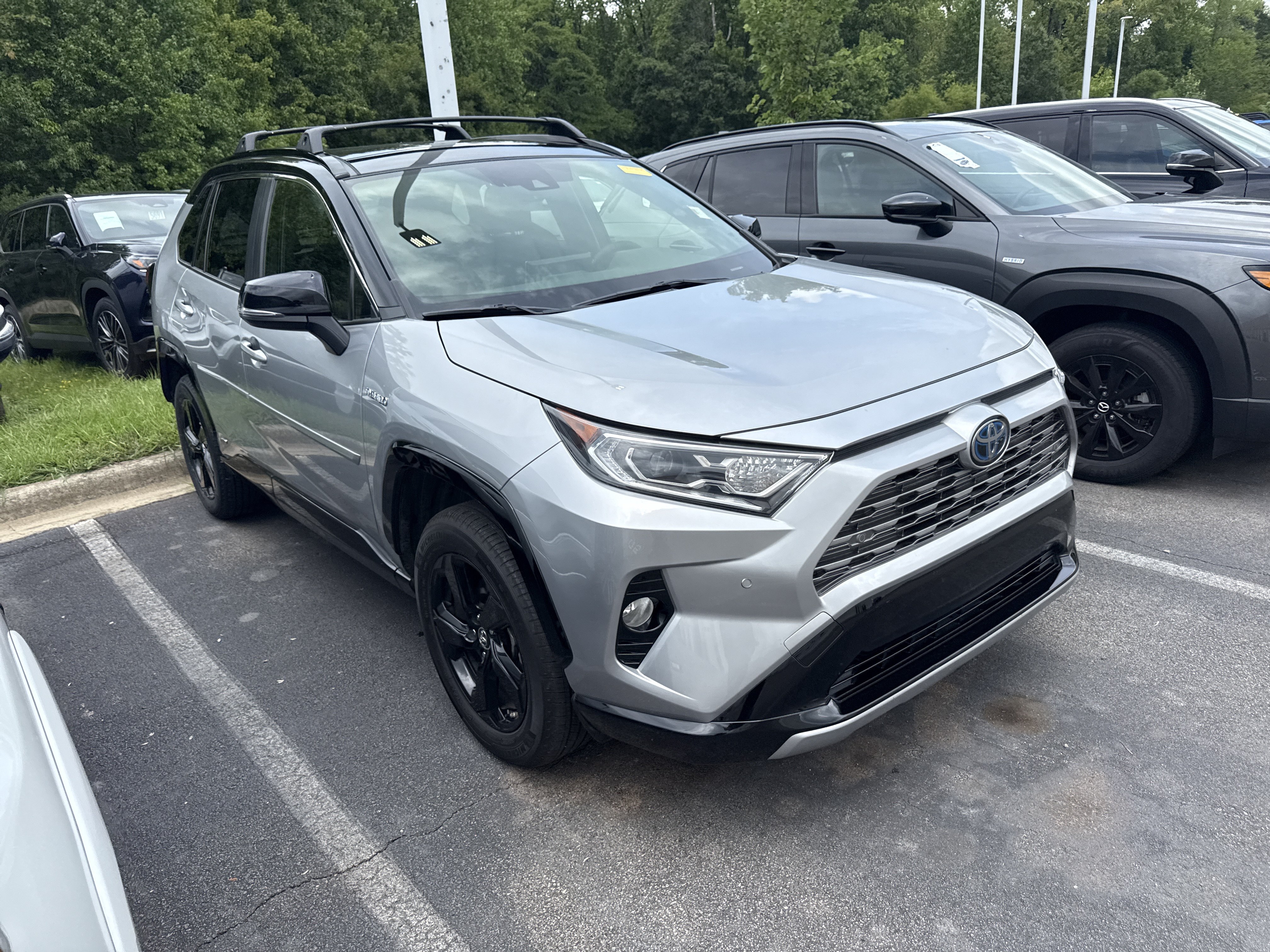 Used 2019 Toyota RAV4 XSE AWD/4WD image 5