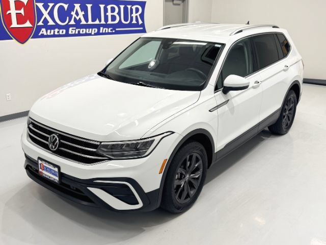 Used 2024 Volkswagen Tiguan SE AWD/4WD image 48