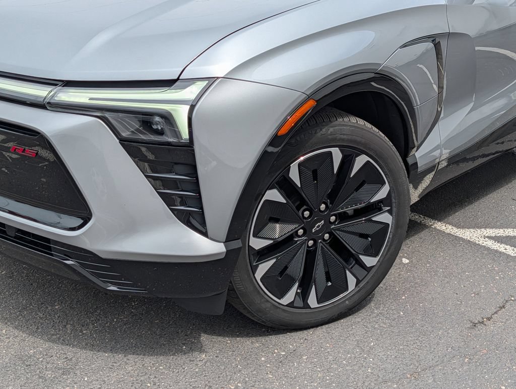 Used 2025 Chevrolet Blazer EV RS AWD/4WD image 27
