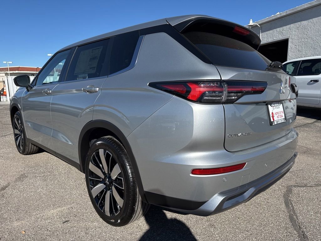 New 2026 Mitsubishi Outlander SE FWD image 5