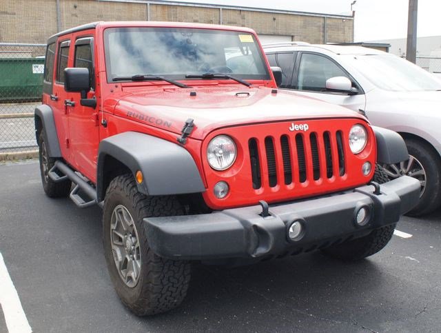 Used 2016 Jeep Wrangler Unlimited Rubicon w/ Connectivity Group image 3