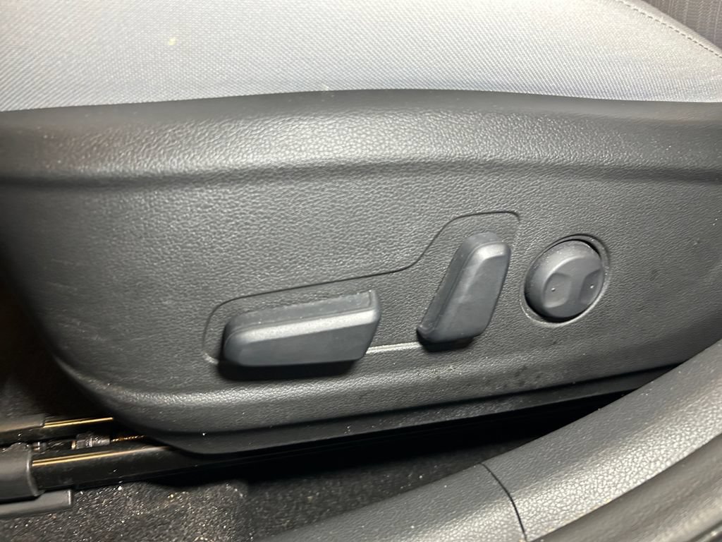 Used 2023 Hyundai Kona SEL AWD/4WD image 23