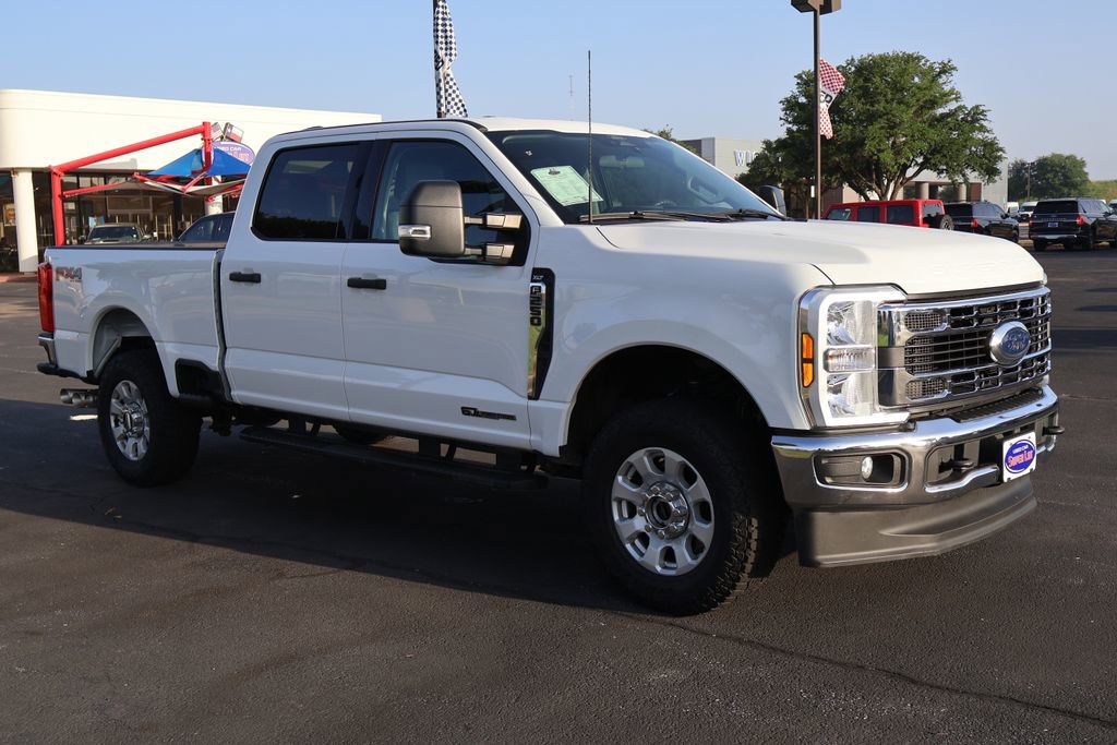 Used 2024 Ford F250 XLT w/ FX4 Off-Road Package AWD/4WD image 11