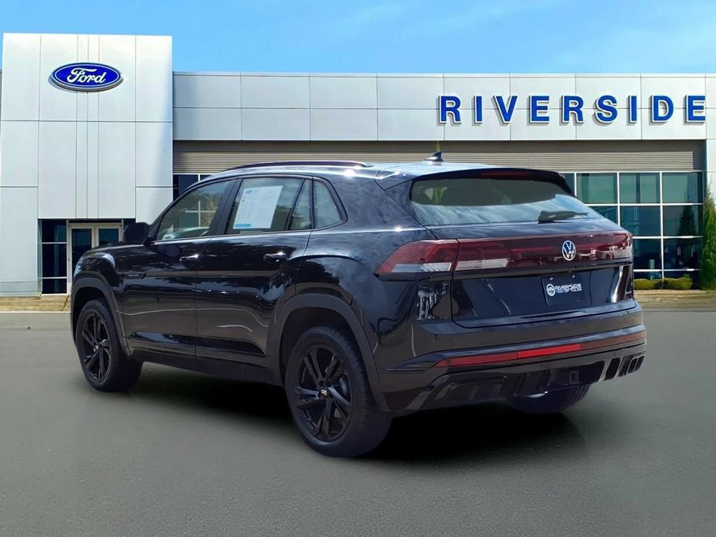 Used 2025 Volkswagen Atlas Cross Sport SEL R-Line AWD/4WD image 5
