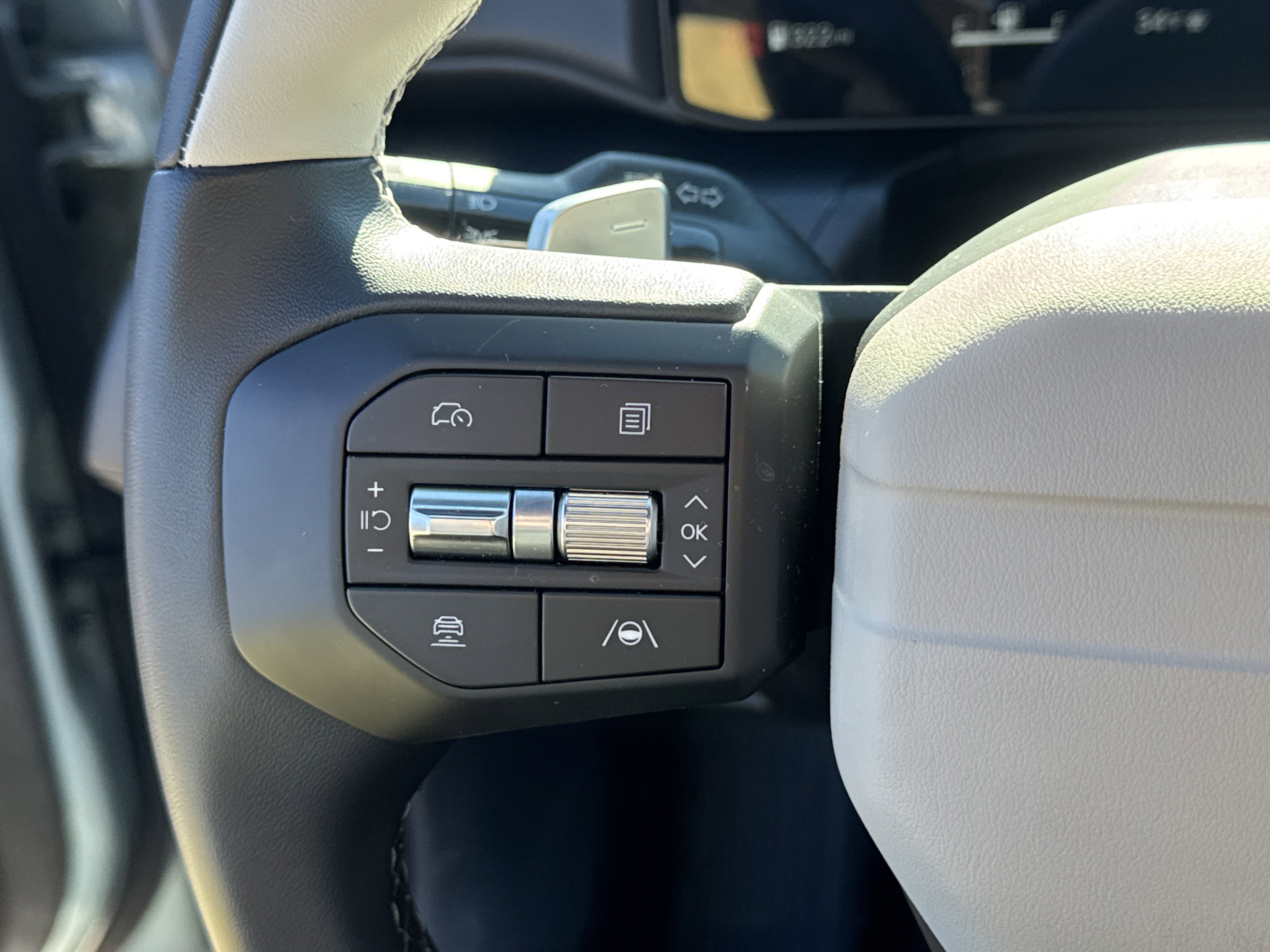 Certified 2025 Kia K4 GT-Line w/ GT-Line Premium Package image 25