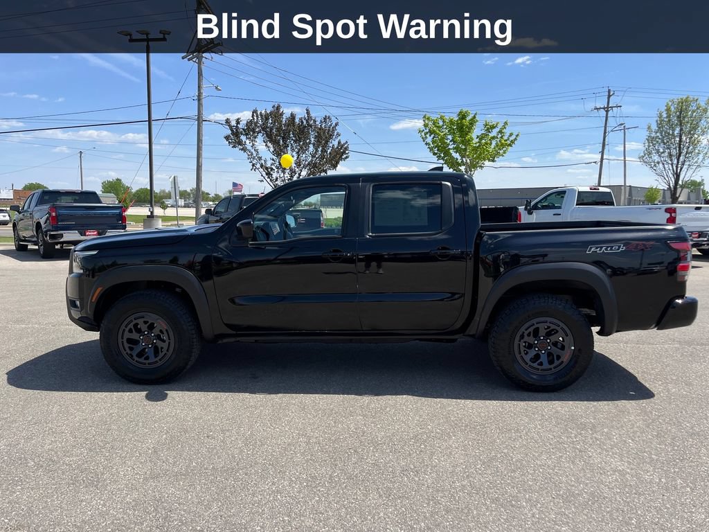 Used 2026 Nissan Frontier PRO-4X AWD/4WD image 2