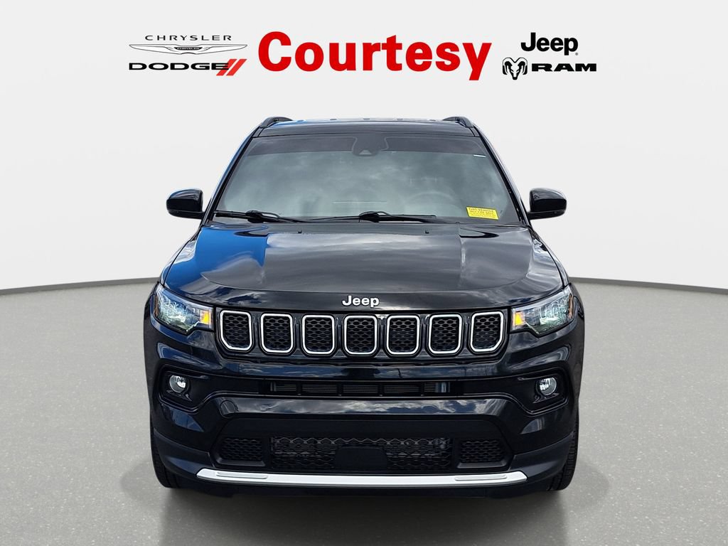 Certified 2023 Jeep Compass Limited AWD/4WD image 9