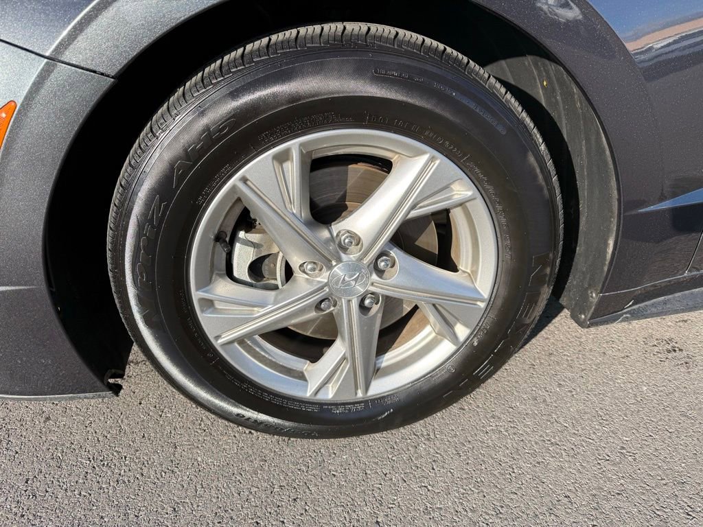 Used 2022 Hyundai Sonata SE image 9