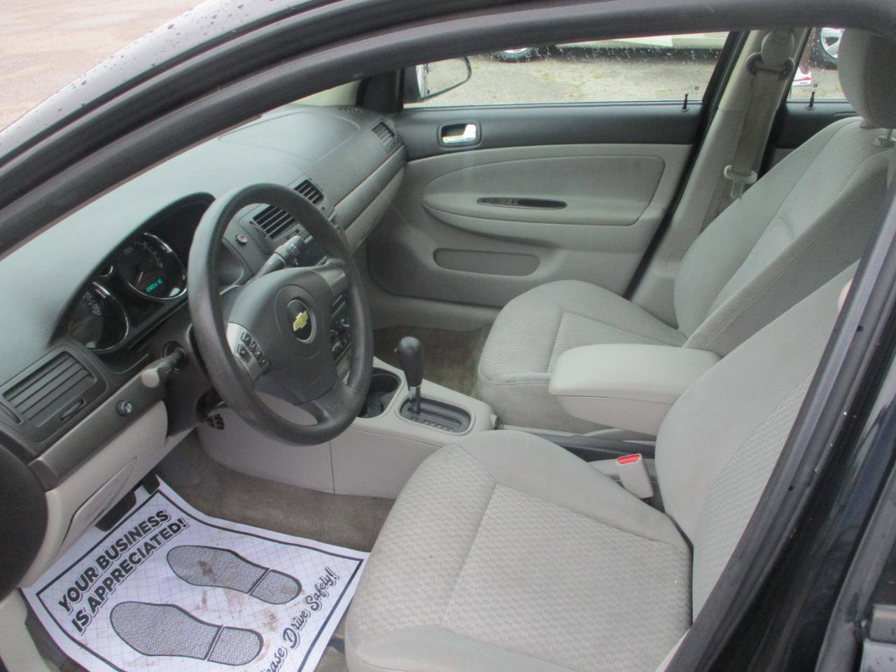 Used 2008 Chevrolet Cobalt LT FWD image 9