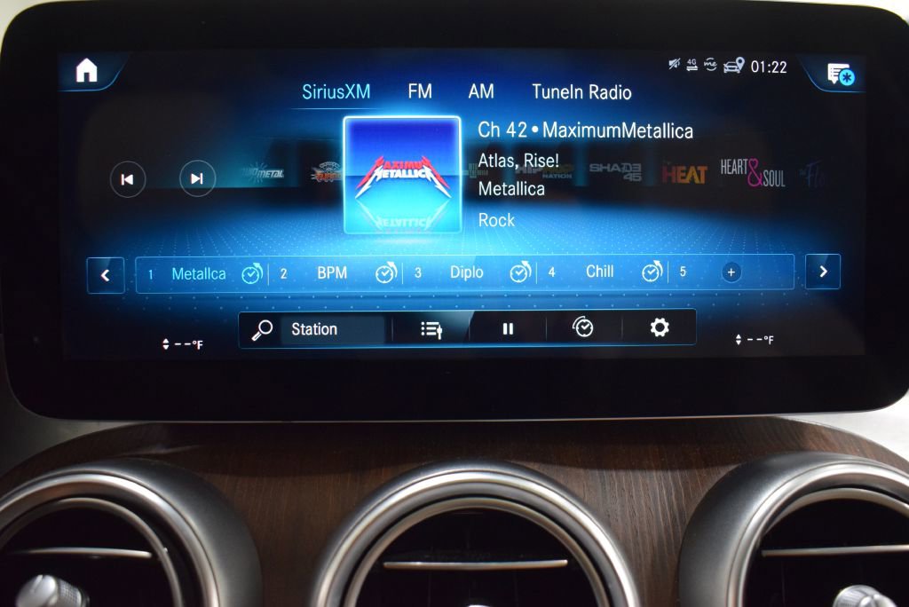 Used 2021 Mercedes-Benz GLC 300 4MATIC w/ Premium Package image 25