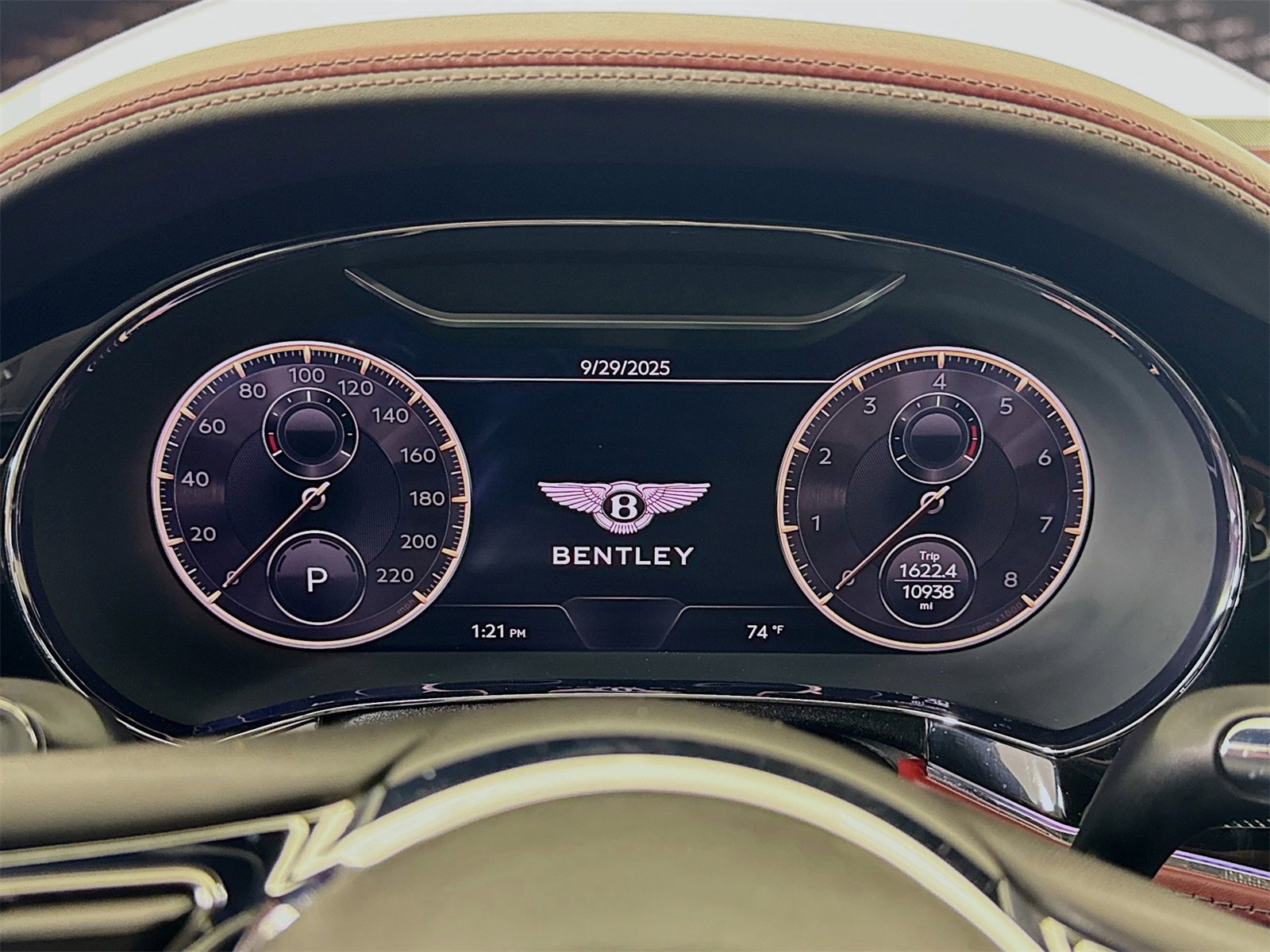 Certified 2022 Bentley Flying Spur W12 image 12