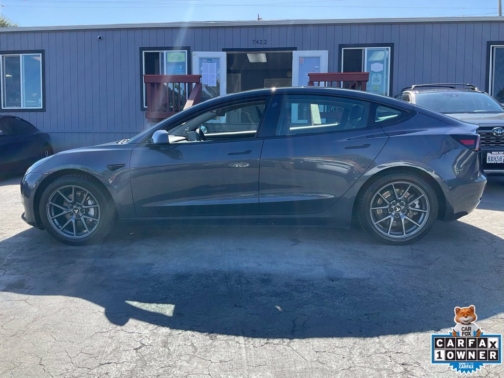 Used 2022 Tesla Model 3 Long Range AWD/4WD image 5