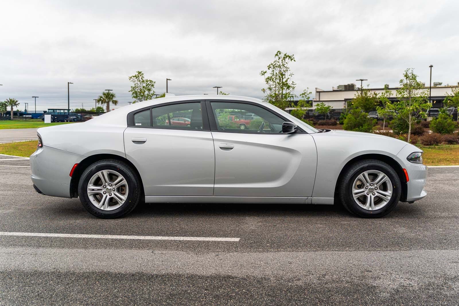Used 2023 Dodge Charger SXT RWD image 8