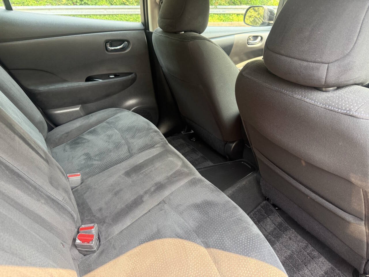 Used 2016 Nissan Leaf SV FWD image 17