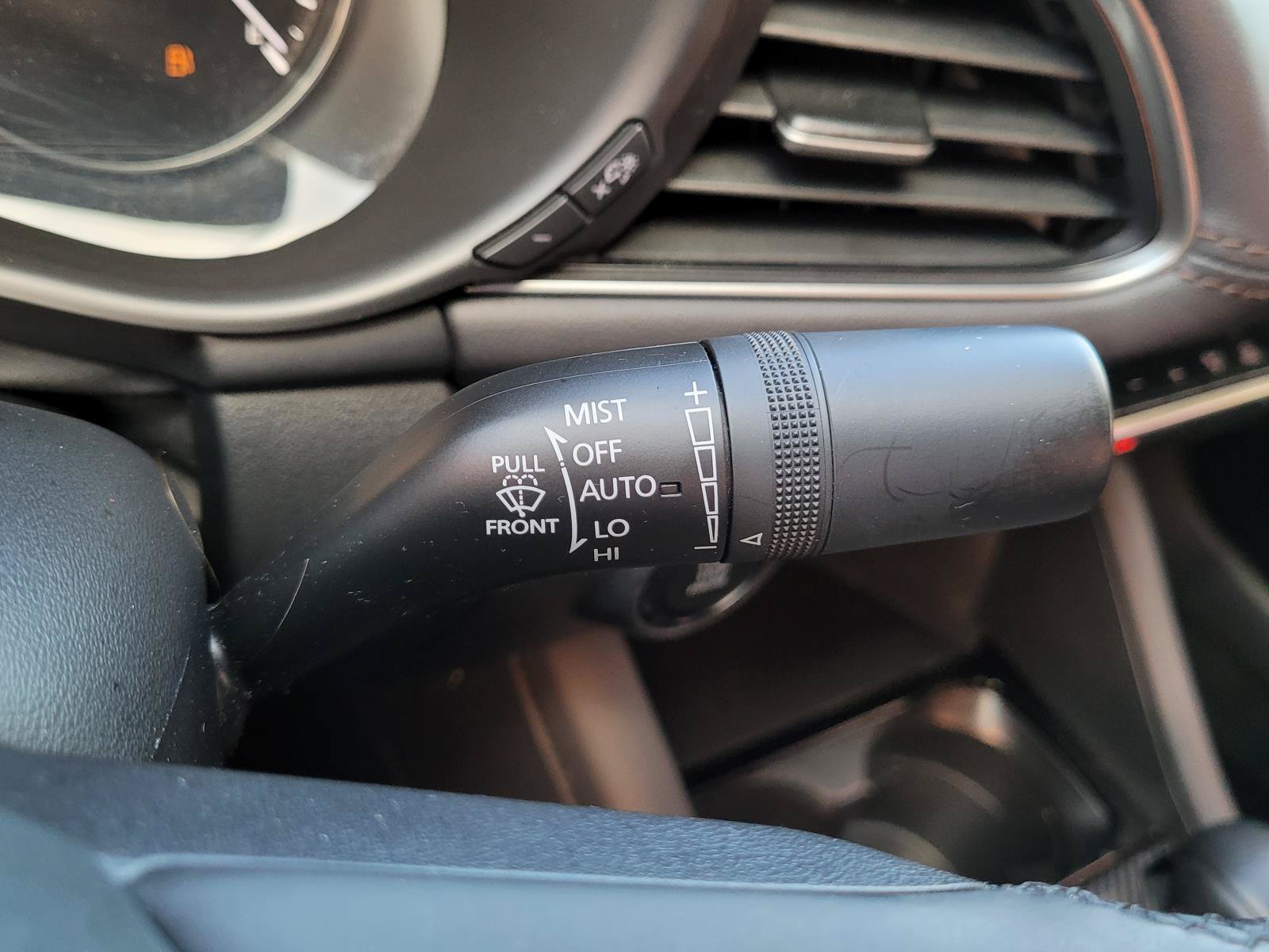 Used 2024 MAZDA MAZDA3 s FWD image 29