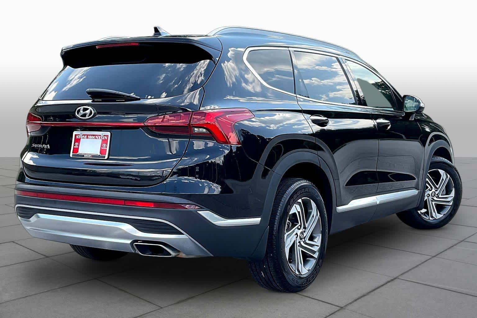 Used 2023 Hyundai Santa Fe SEL w/ Premium Package FWD image 13