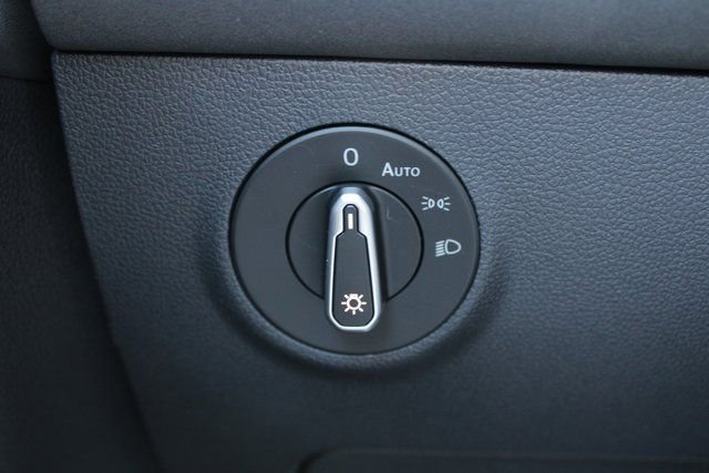 New 2026 Volkswagen Taos SE AWD/4WD image 18