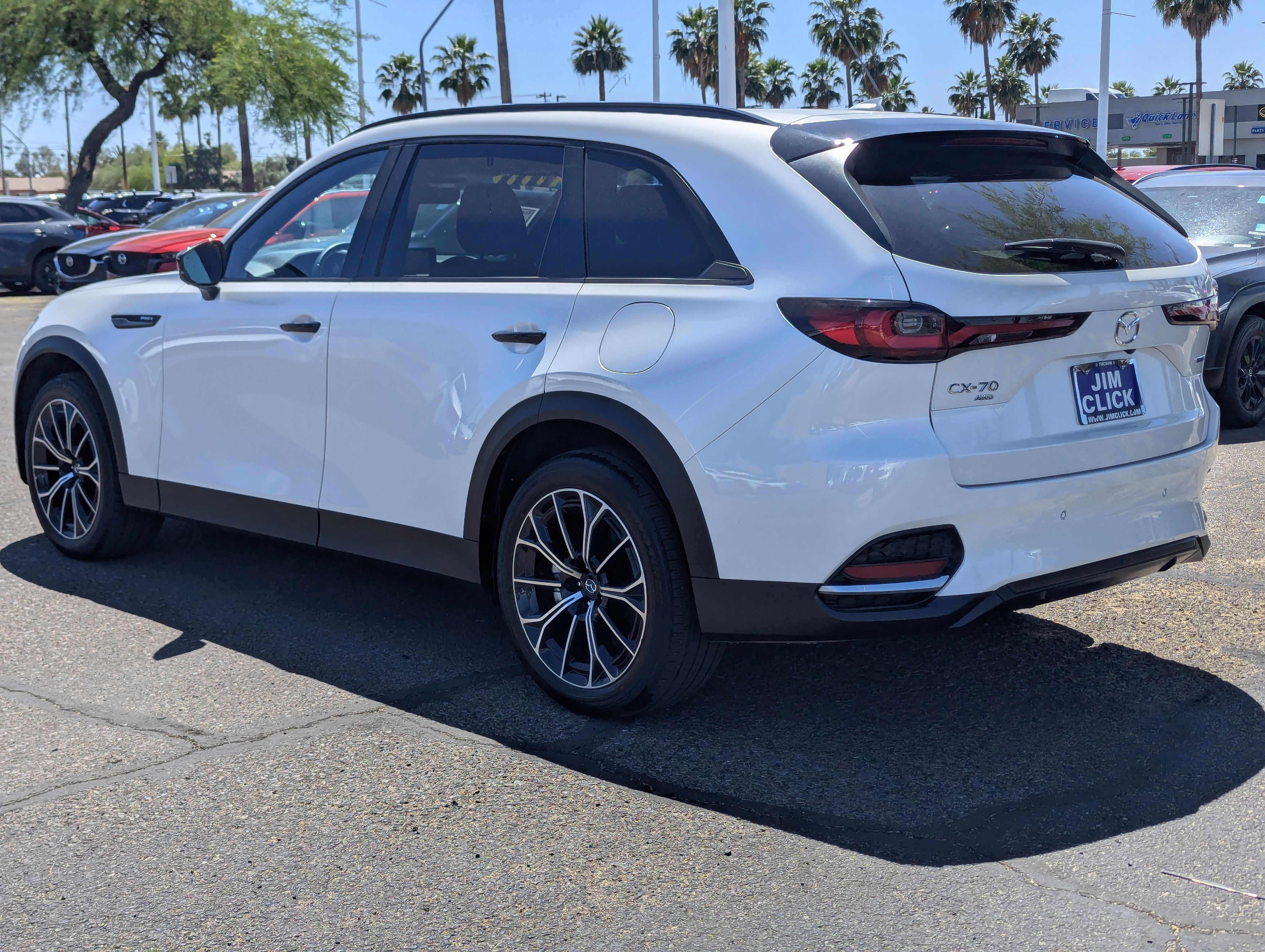 Certified 2025 MAZDA CX-70 Plug-In Hybrid w/ Premium Plus AWD/4WD image 4
