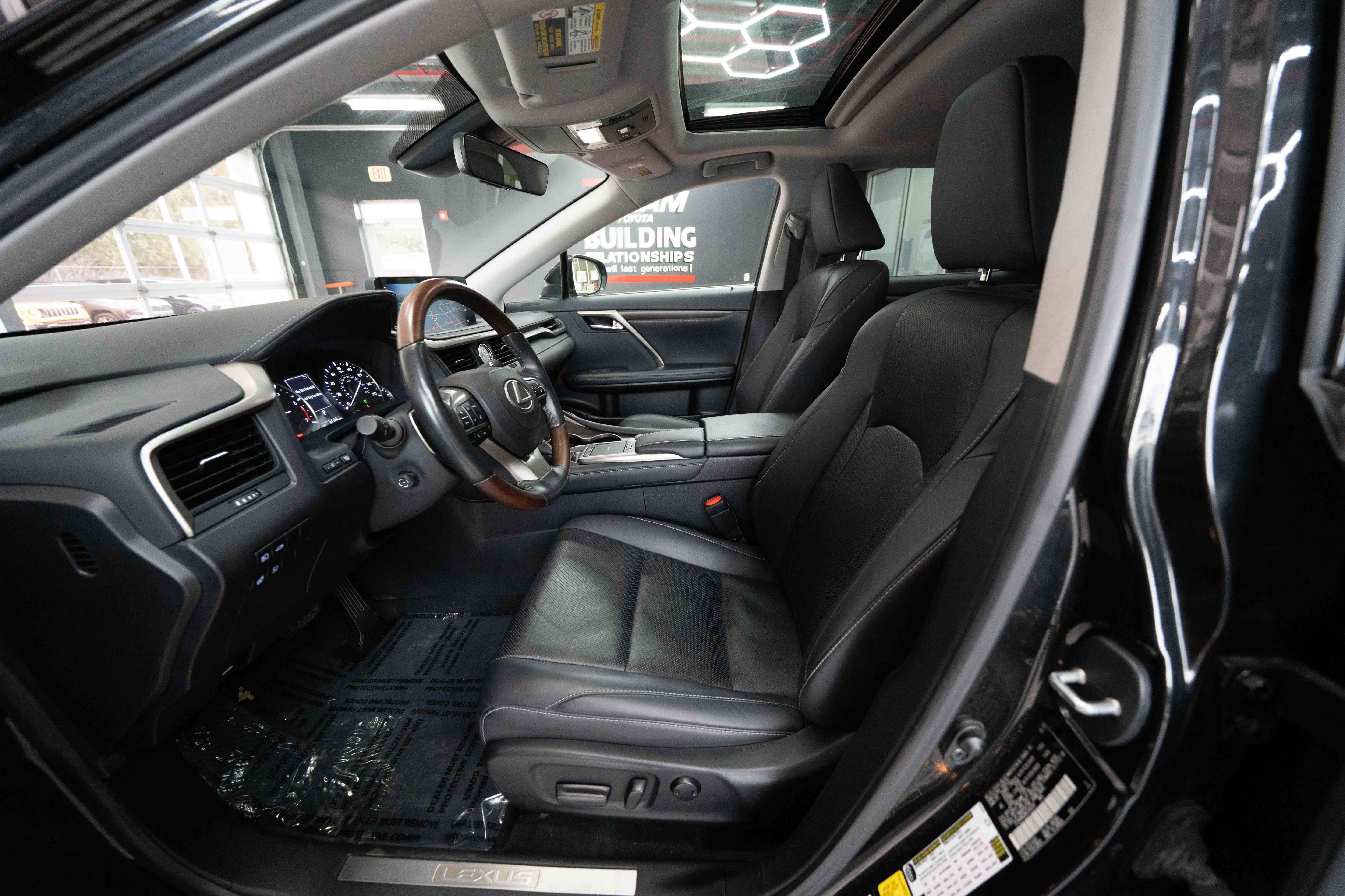 Used 2022 Lexus RX 350 FWD w/ Premium Package image 9