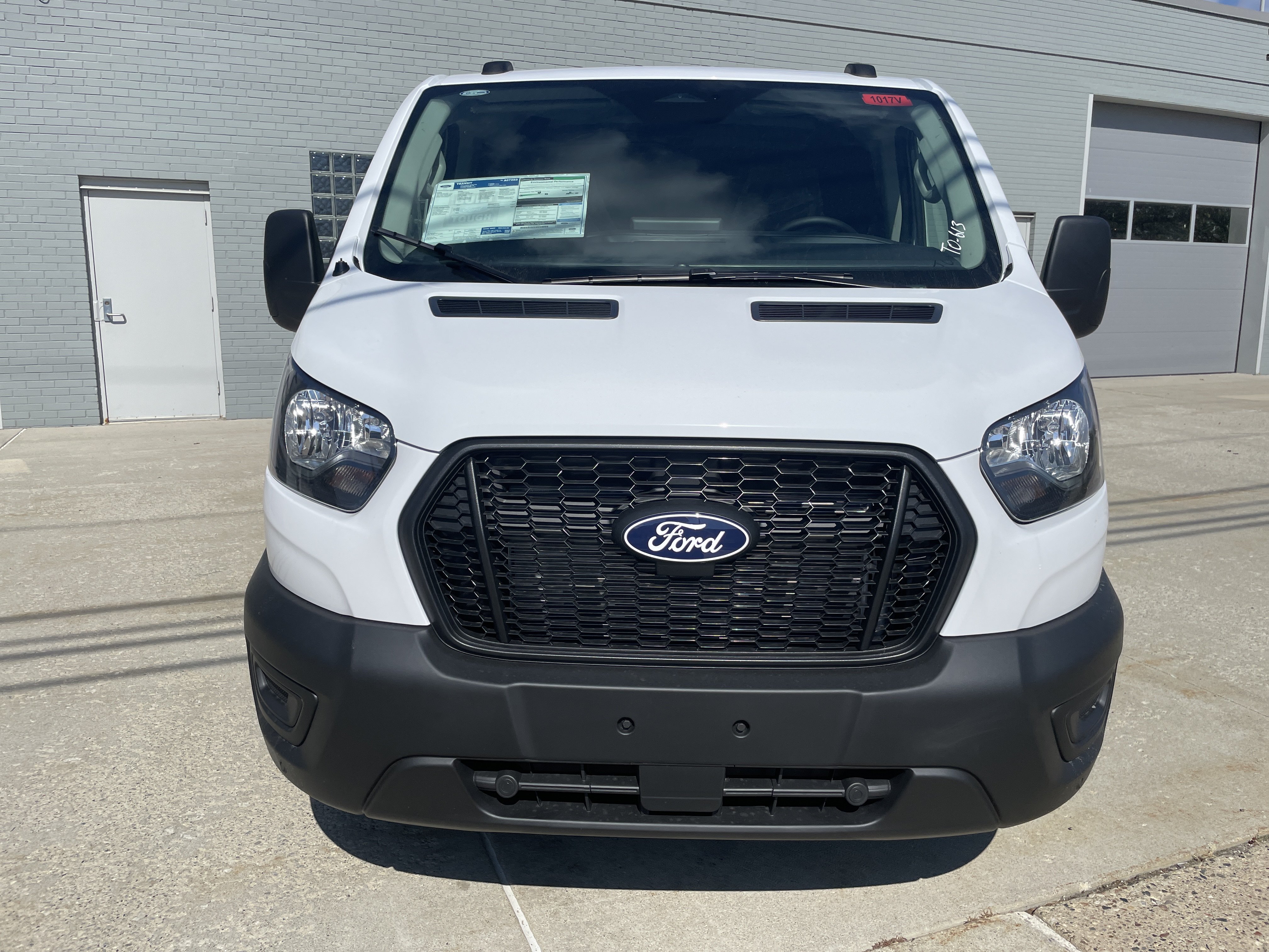 New 2027 Ford Transit 150 Low Roof w/ Load Area Protection Package RWD image 11