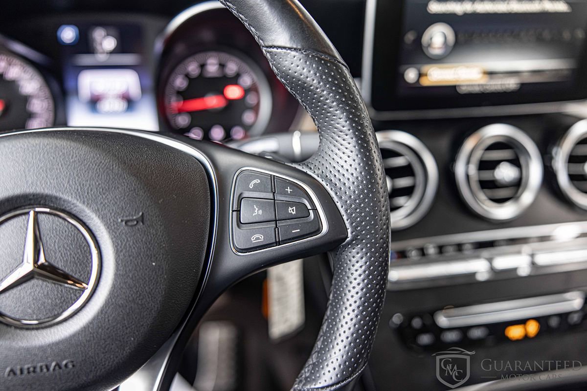 Used 2019 Mercedes-Benz GLC 300 4MATIC w/ Multimedia Package image 27