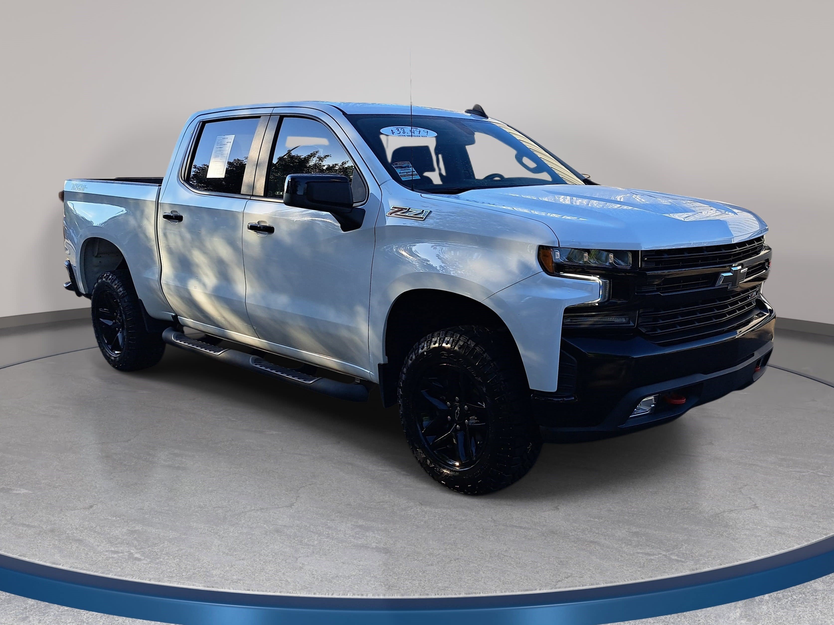 Used 2021 Chevrolet Silverado 1500 LT Trail Boss AWD/4WD image 3