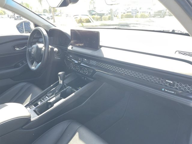 Used 2025 Honda Accord Touring image 29