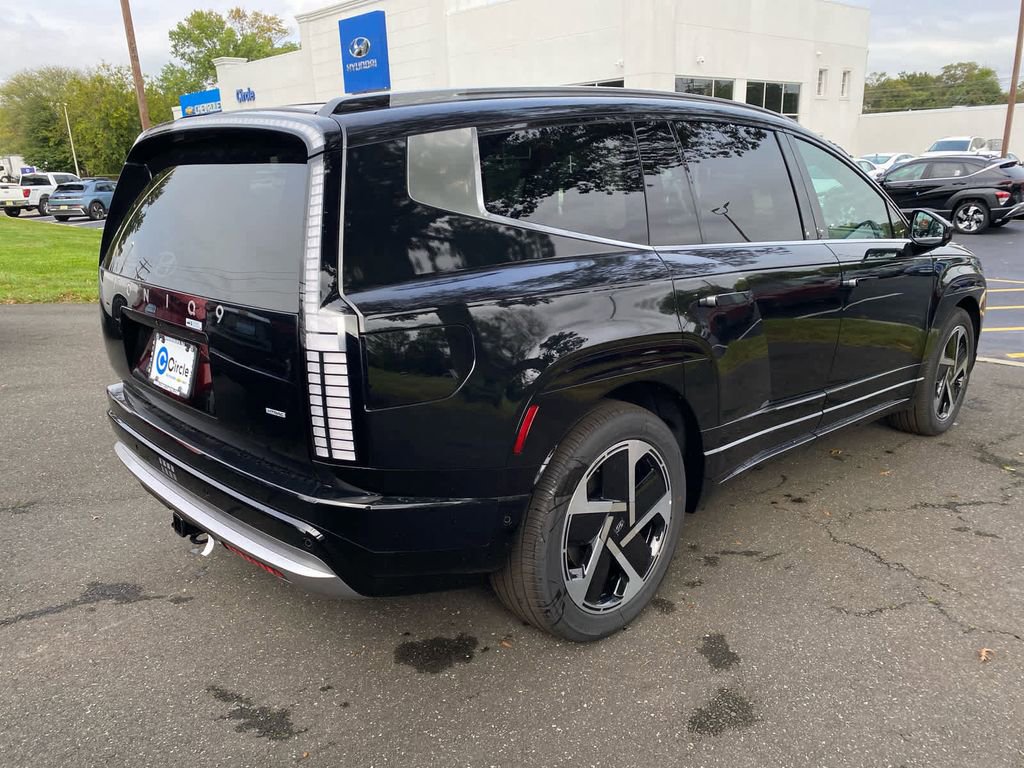 New 2026 Hyundai Ioniq 9 Limited w/ Tow & Go Package image 4