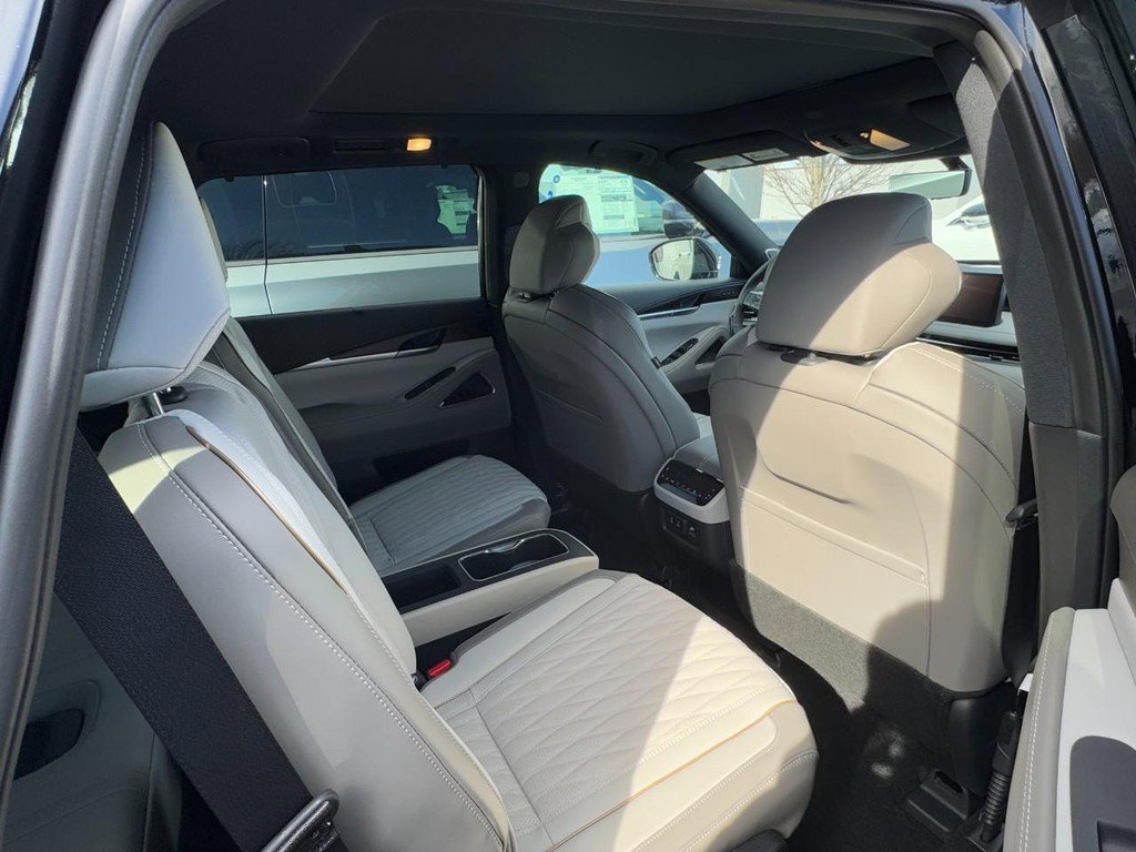 New 2026 INFINITI QX60 Autograph w/ Dark Cargo Package image 5