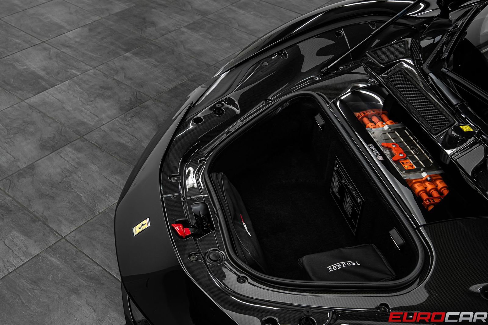 Used 2023 Ferrari SF90 Spider AWD/4WD image 12