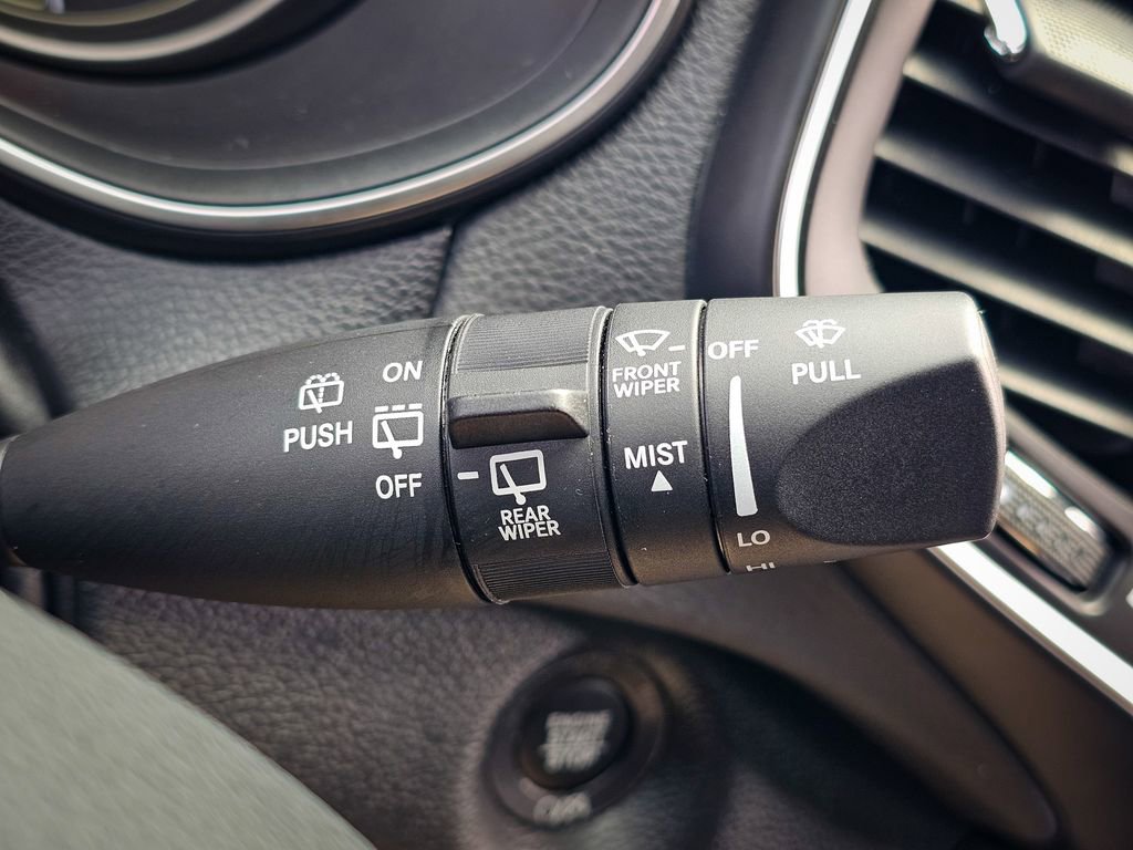 Used 2020 Jeep Cherokee Latitude Plus w/ Cold Weather Group AWD/4WD image 16