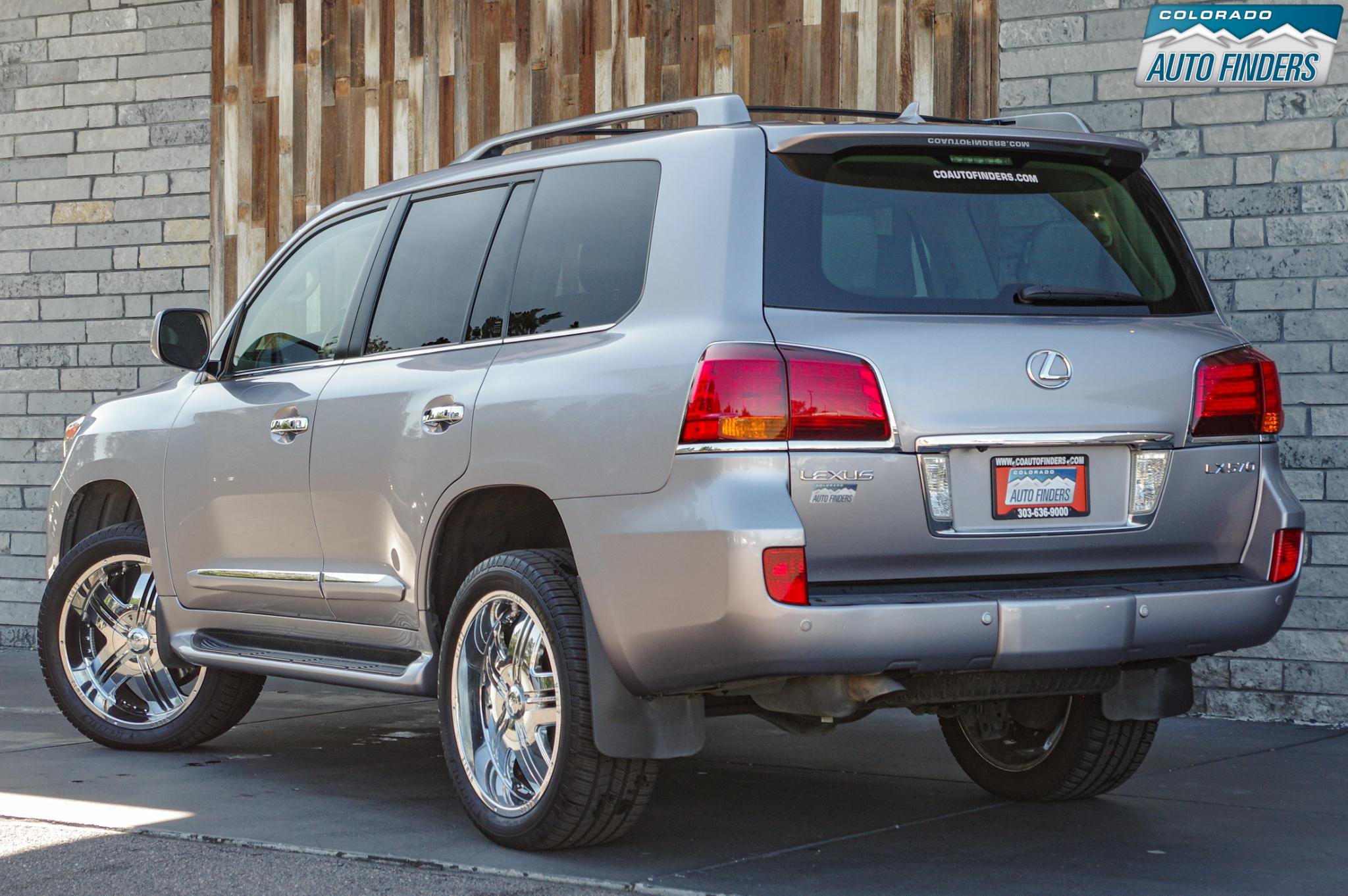 Used 2008 Lexus LX 570 4WD w/ Technology Pkg image 4
