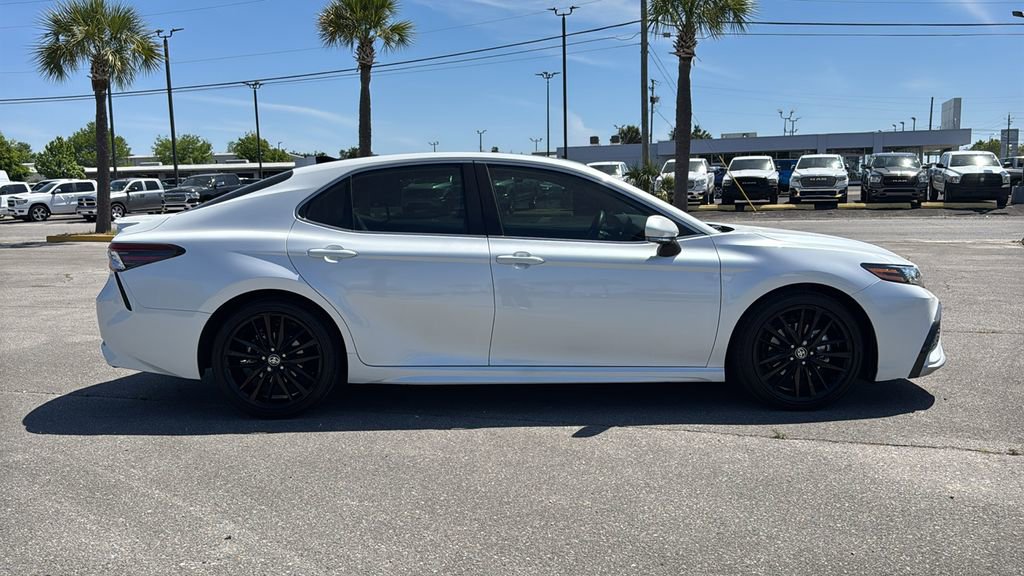 Used 2022 Toyota Camry XSE w/ Navigation Package FWD image 7