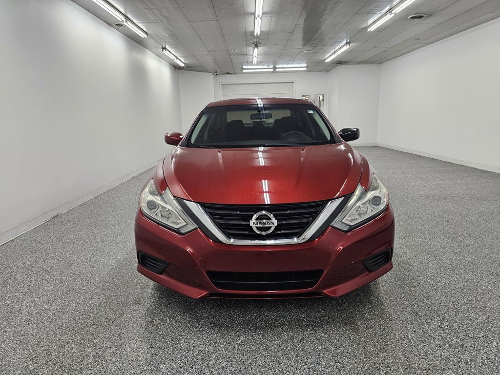 Used 2016 Nissan Altima 2.5 S w/ Power Driver Seat Package FWD image 2