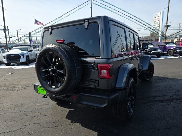 Used 2025 Jeep Wrangler Unlimited Sahara w/ Safety Group image 6