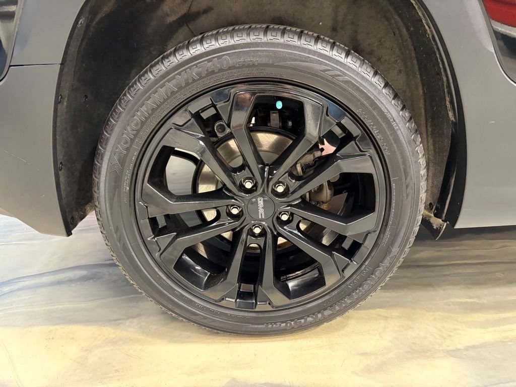 Used 2020 GMC Terrain SLE w/ Driver Convenience Package FWD image 23