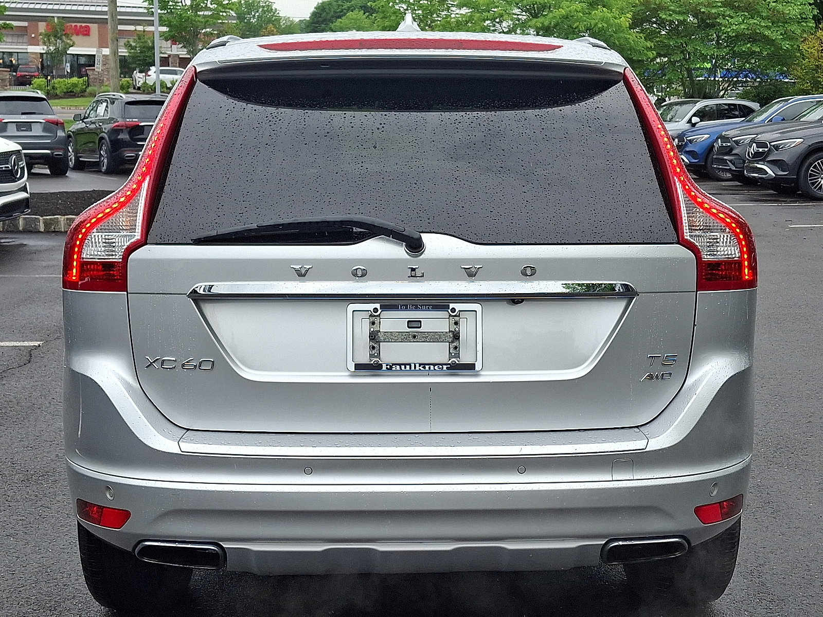 Used 2017 Volvo XC60 T5 Inscription w/ Preferred Option Package AWD/4WD image 5
