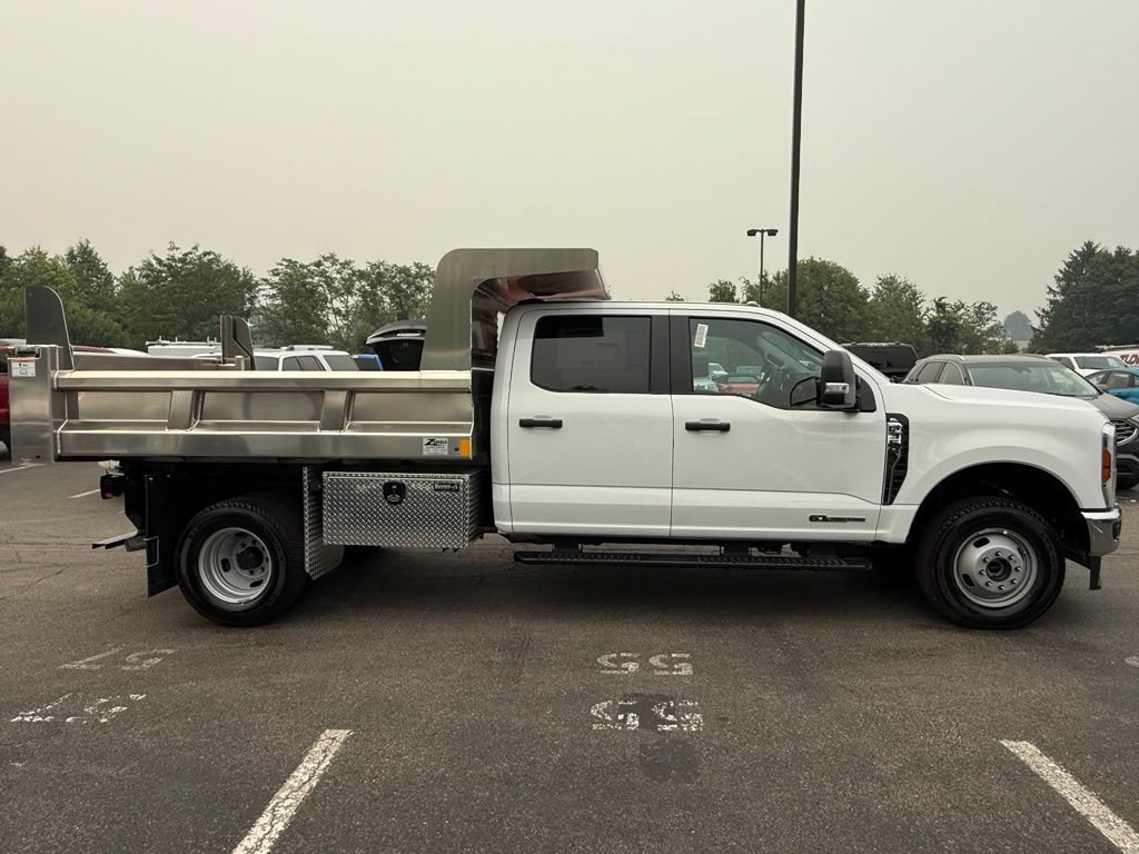 New 2026 Ford F350 XL w/ XL Chrome Package AWD/4WD image 4